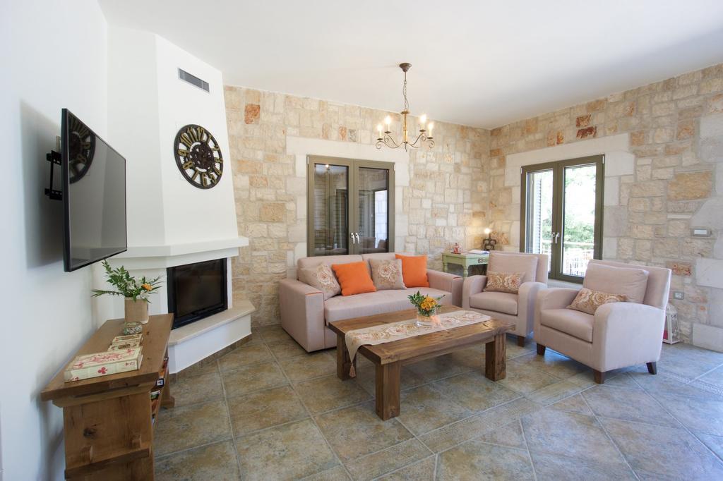 Forest Villas Kefalonia Logarata ภายนอก รูปภาพ