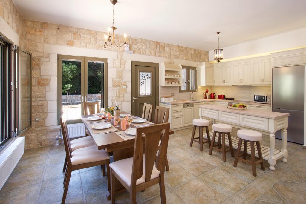 Forest Villas Kefalonia Logarata ภายนอก รูปภาพ
