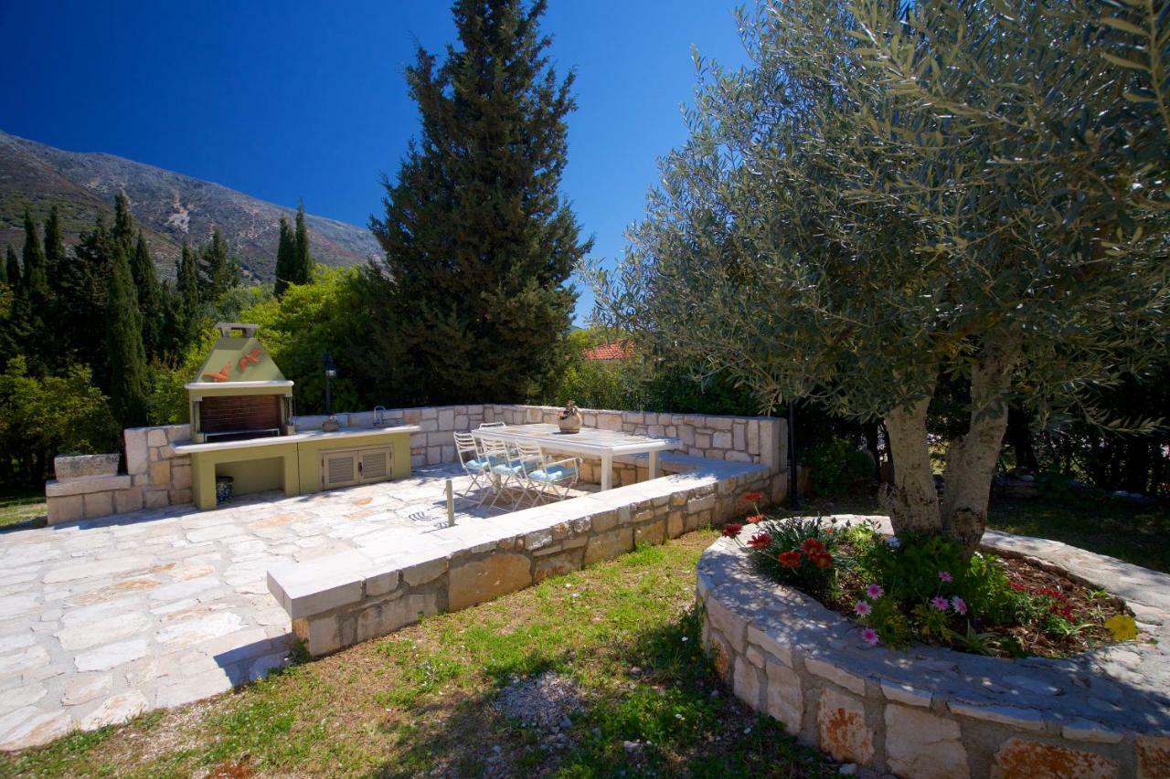 Forest Villas Kefalonia Logarata ภายนอก รูปภาพ
