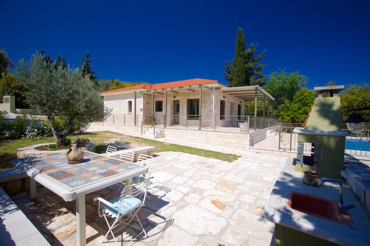 Forest Villas Kefalonia Logarata ภายนอก รูปภาพ
