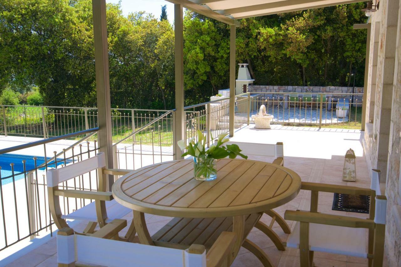 Forest Villas Kefalonia Logarata ภายนอก รูปภาพ